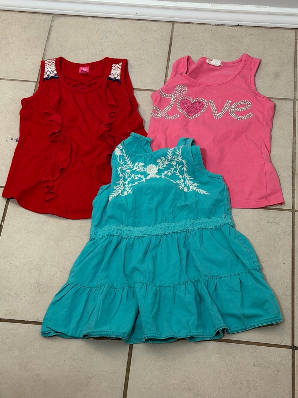 Kids Girl Casual Tank Tops Turquoise, Pink & Red Sleeveless size M